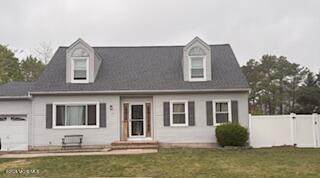 484 Woodhaven Boulevard - Photo 1