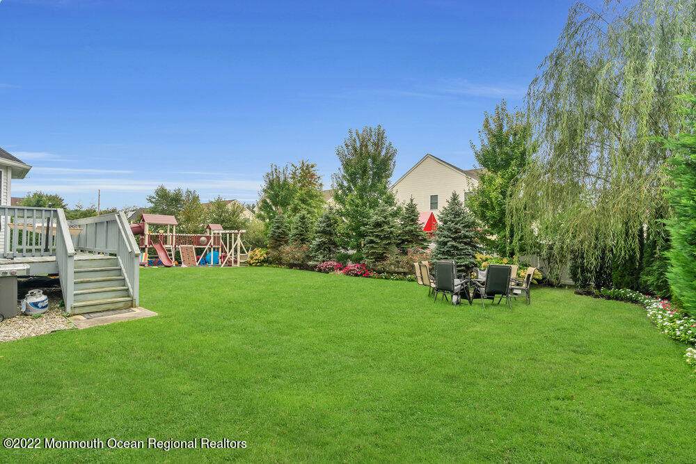 936 Vermont Avenue - Photo 1