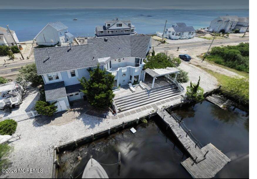 322 Bayshore Drive - Photo 1