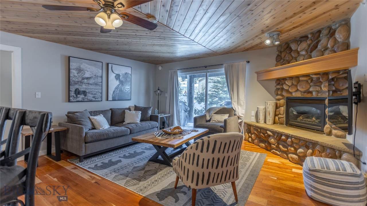 155 Aurora Lights Drive - Photo 1