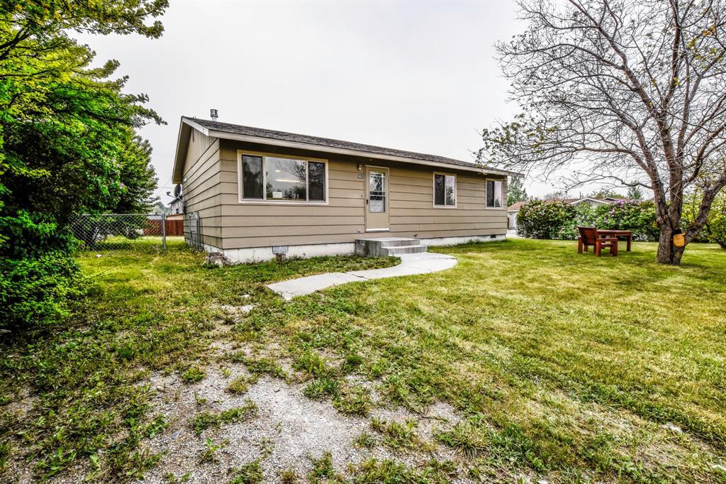 502 Walnut Street - Photo 1