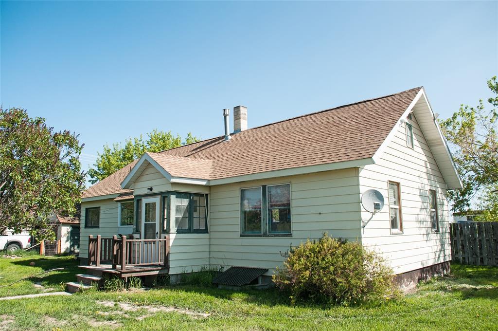105 Helena - Photo 1
