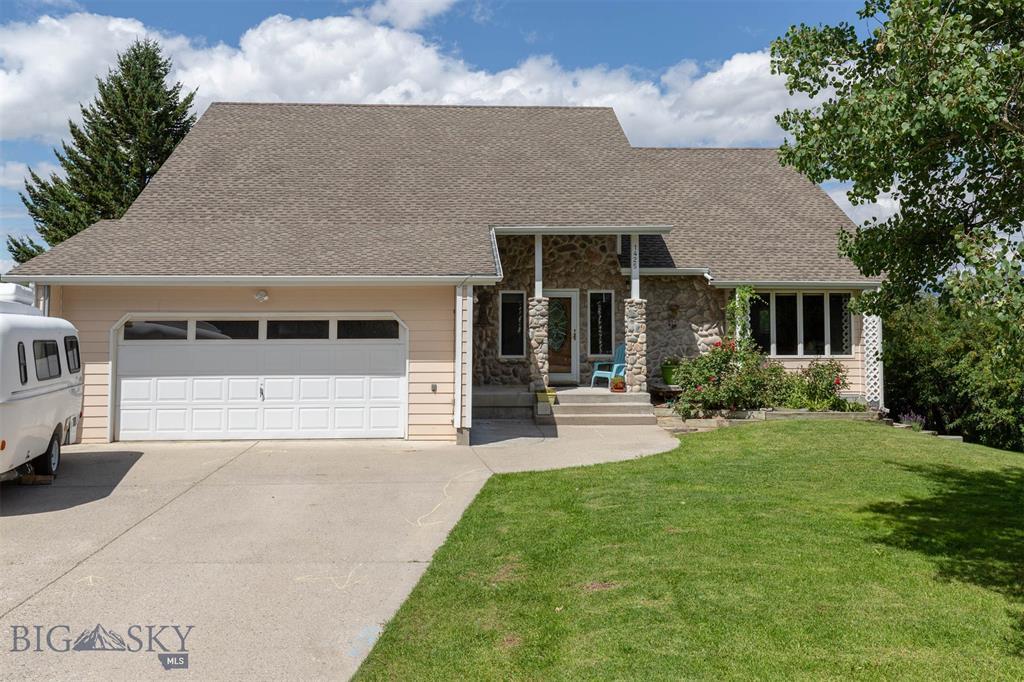 1425 Ash Drive - Photo 1