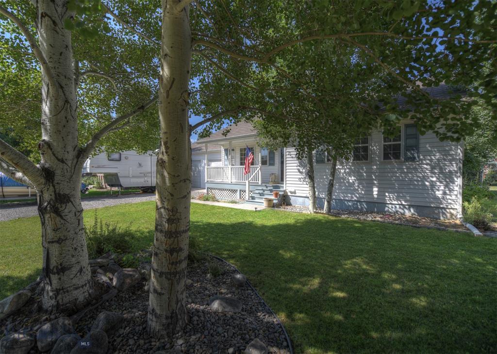 211 Ash Lane - Photo 1