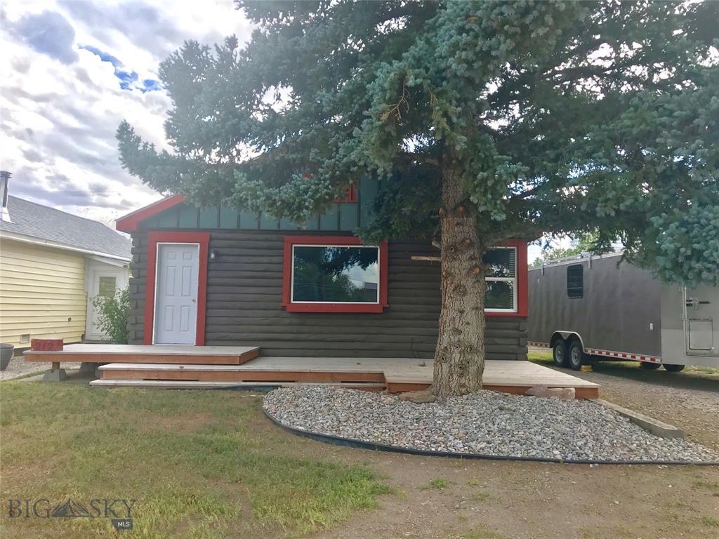 212 Glendale Street - Photo 1