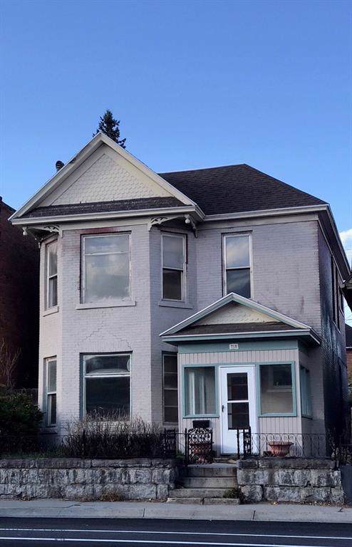 715 Park Street - Photo 1