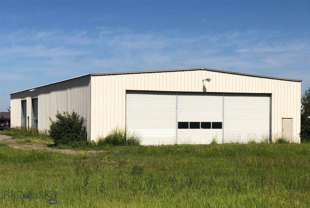 620 Canary Lane - Photo 1