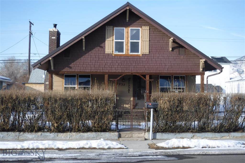 2237 Grand - Photo 1