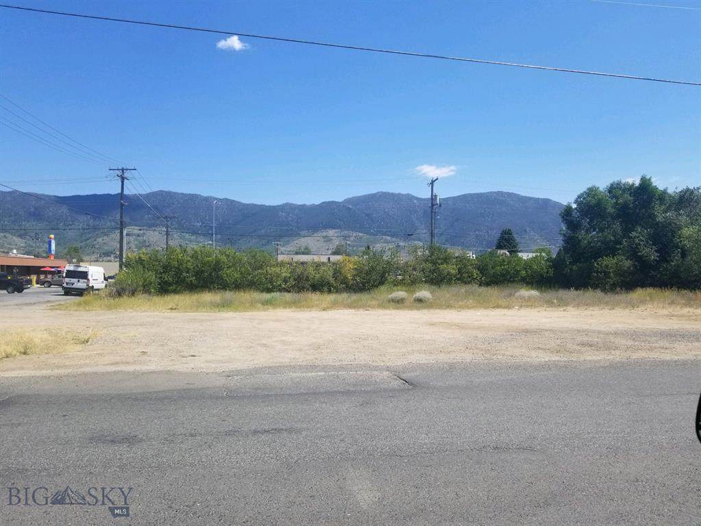 3302 Busch Street - Photo 1