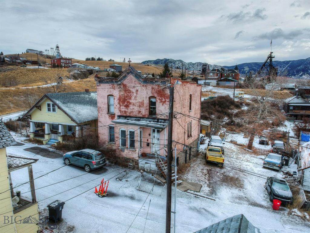 614 Alaska Street - Photo 1