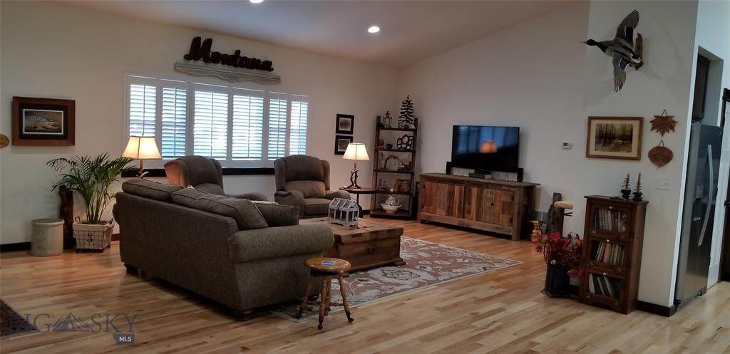 2908 Autumn Grove - Photo 1