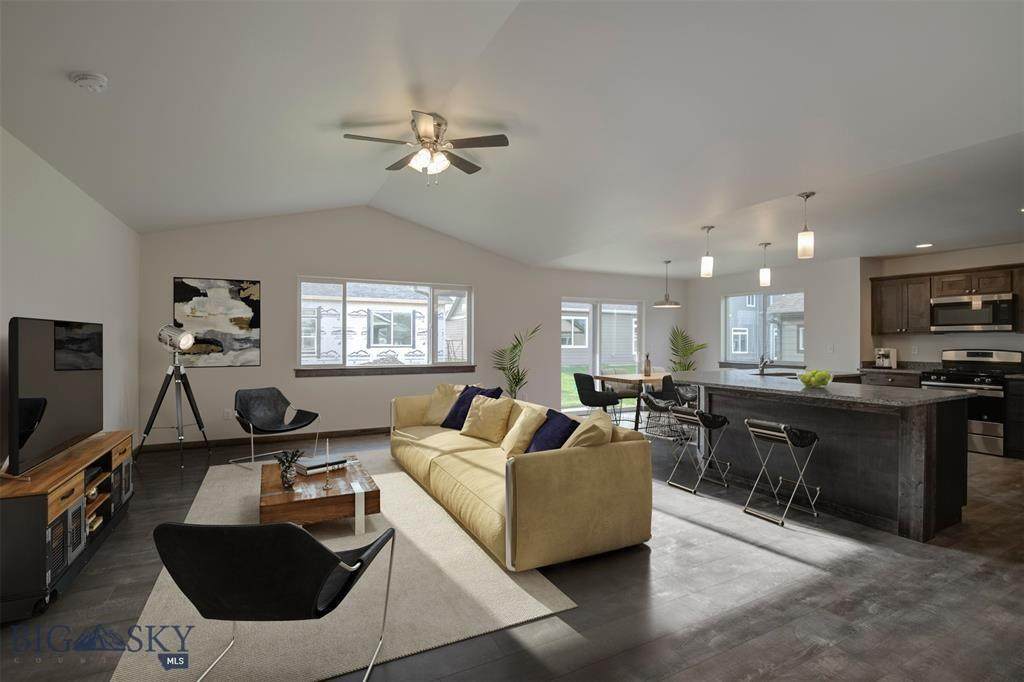 1507 Oakwood - Photo 1