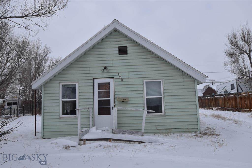 323 Pine Street - Photo 1