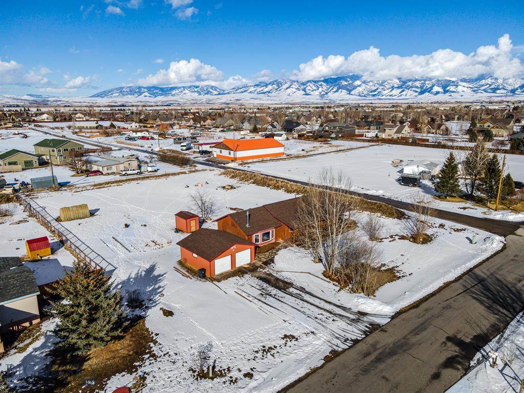 1875 Mactavish Lane - Photo 1