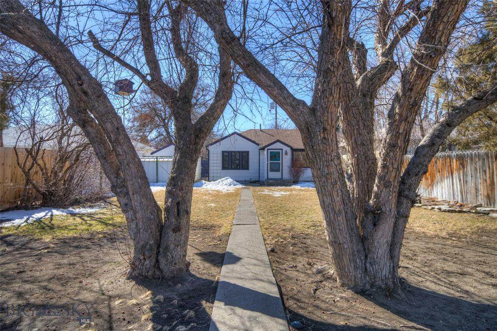 325 2nd Street - Photo 1