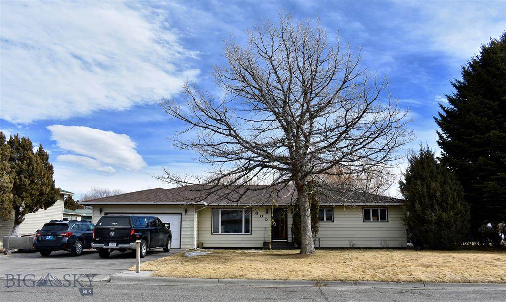 605 Robin Lane - Photo 1
