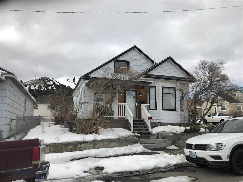 921 Henry Avenue - Photo 1
