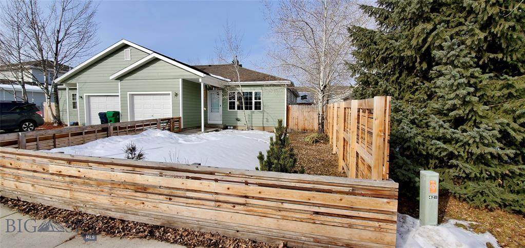 421 Hunters Way - Photo 1