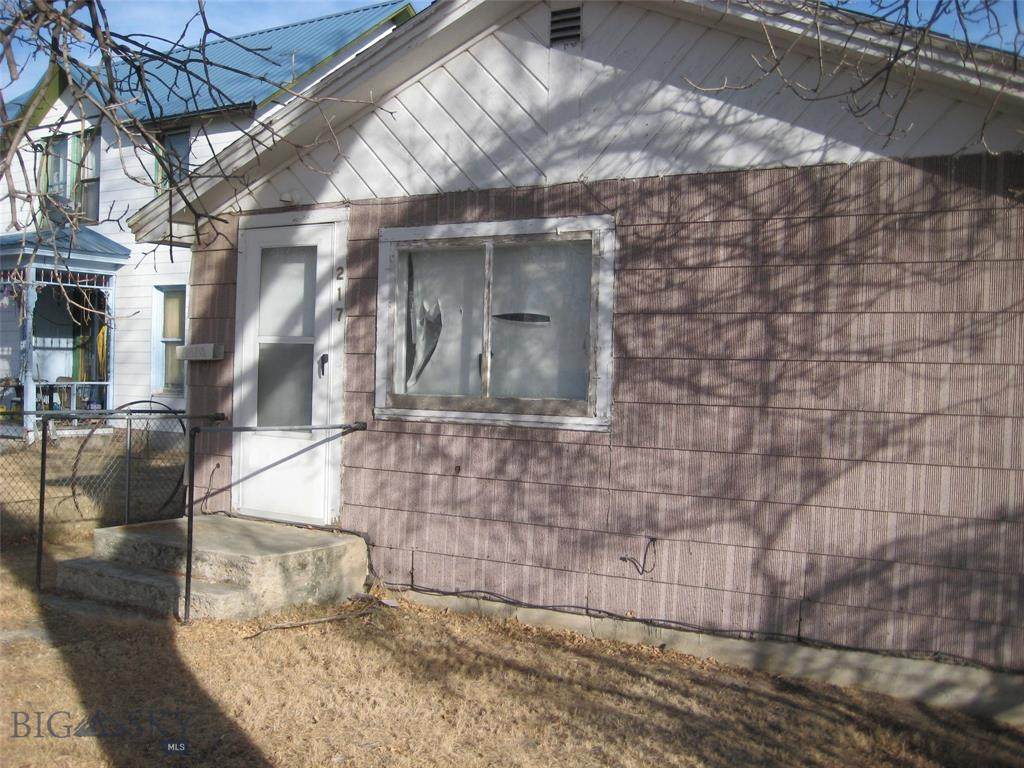 217 Main - Photo 1