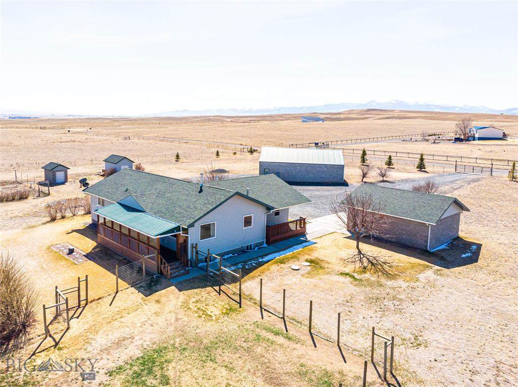 87 Curlew Road - Photo 1