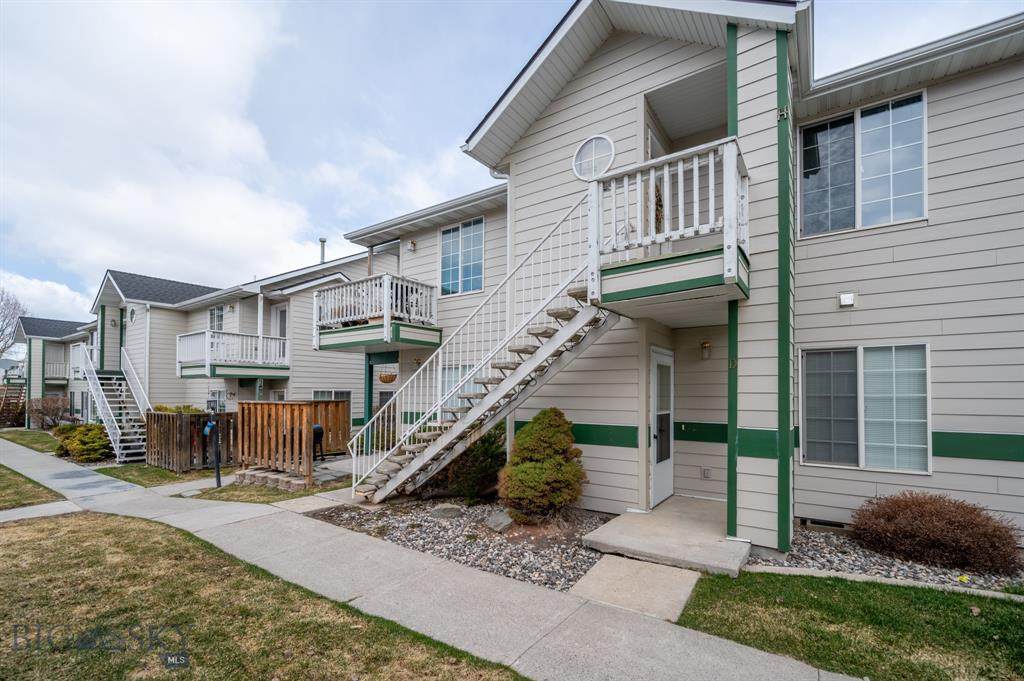 3012 Villard - Photo 1