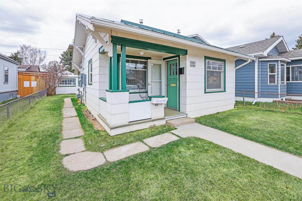 1925 Monroe Avenue - Photo 1