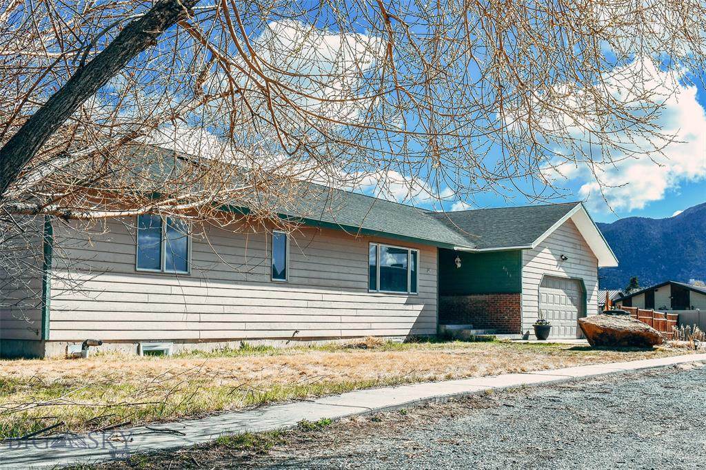 4016 Corto Avenue - Photo 1