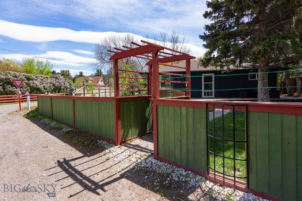 630 13th Street - Photo 1