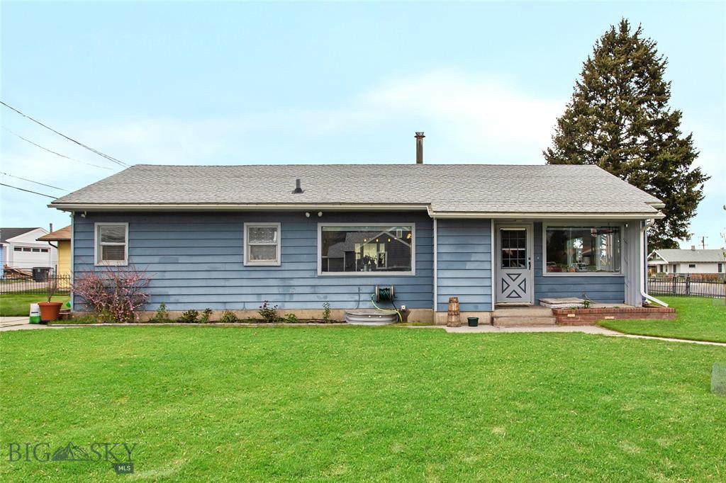 1654 Dewey - Photo 1
