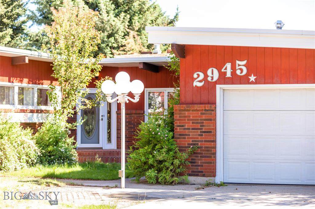 2945 Burke Lane - Photo 1