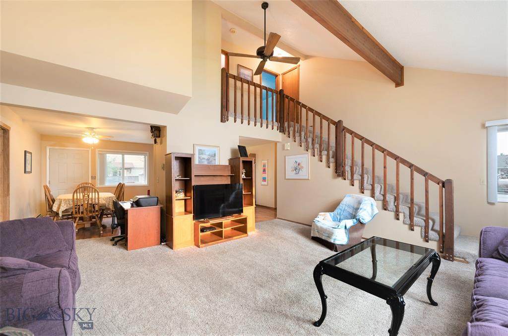 914 Jeanette Place - Photo 1