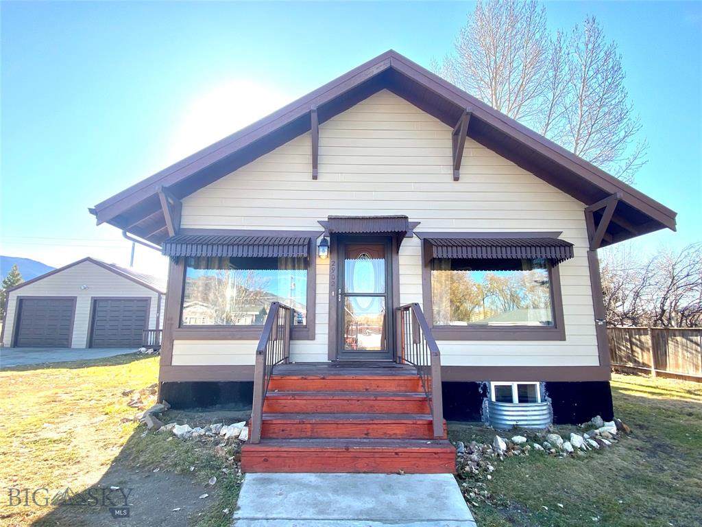 2902 Dexter Street - Photo 1
