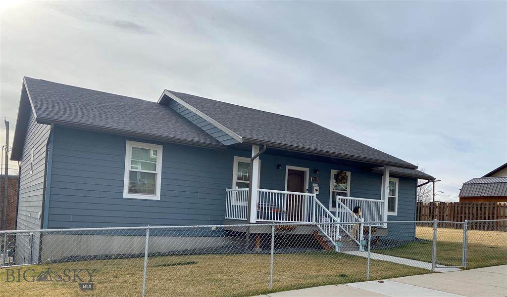 1138 Caledonia Street - Photo 1