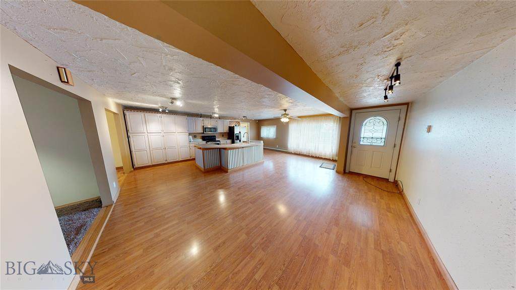 3250 Paxson - Photo 1
