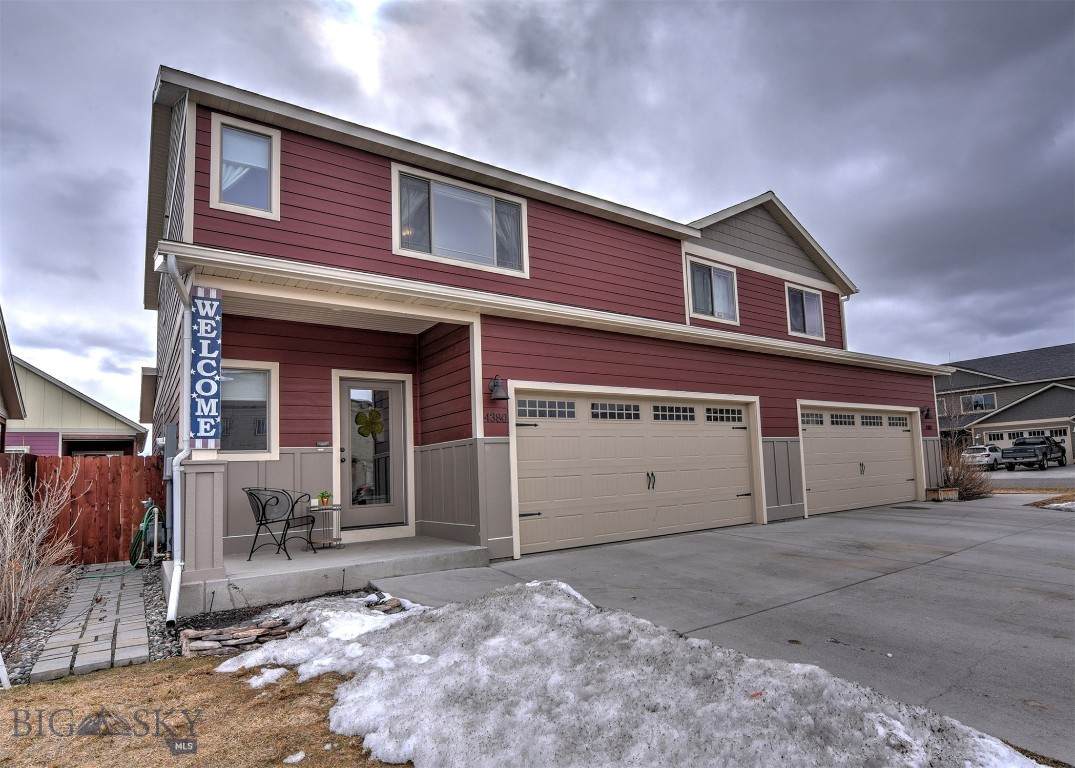 4380 Glenwood Drive - Photo 1