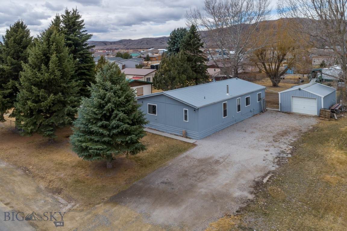 610 Oak Street - Photo 1