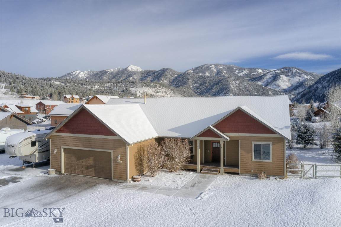 73 Primrose Lane - Photo 1