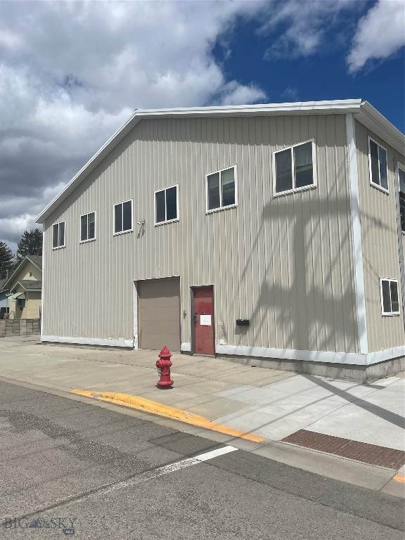 211 Geyser Street - Photo 1