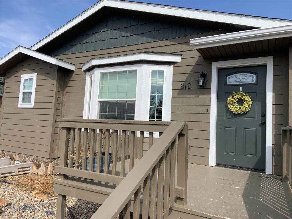 912 Cedar Avenue - Photo 1