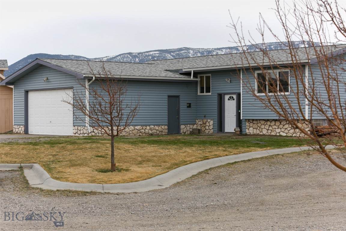 105 Moon Circle - Photo 1