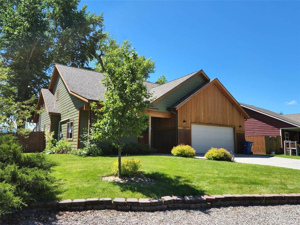 306 Dogwood Drive - Photo 1