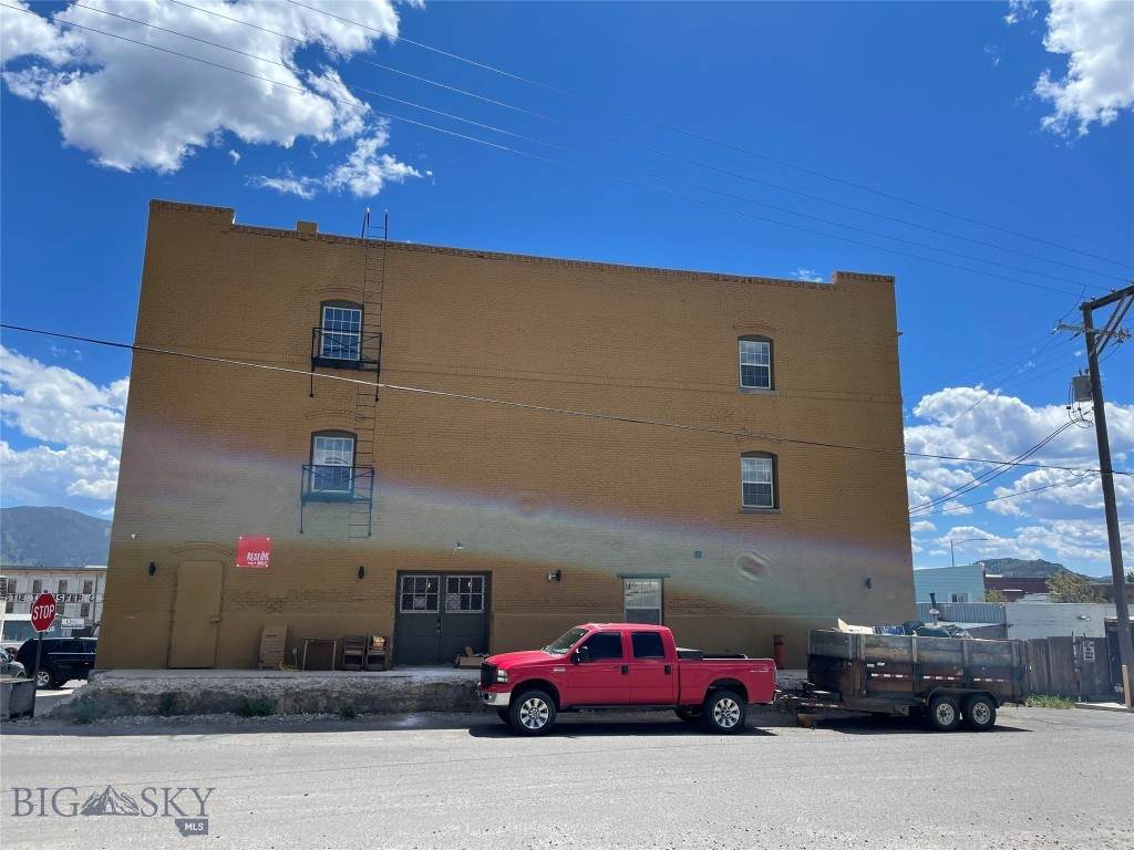 701 Arizona - Photo 1