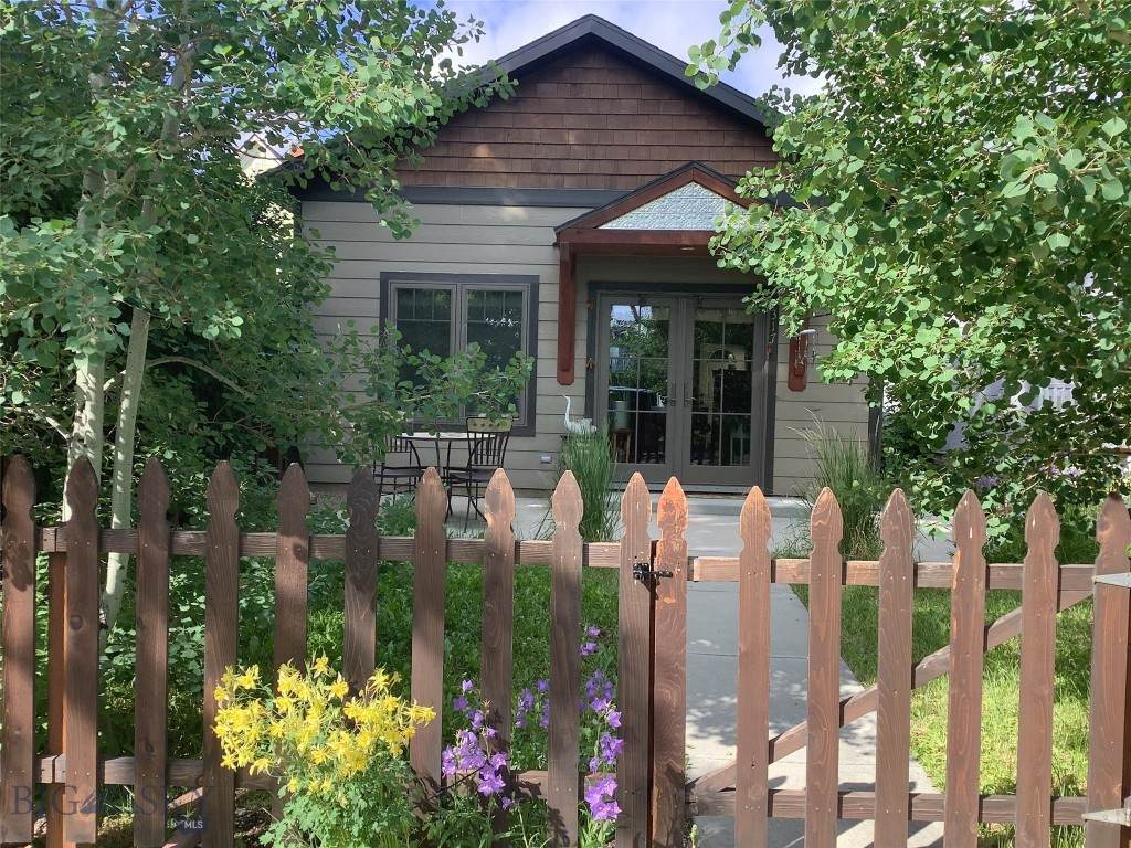 317 2nd Street - Photo 1