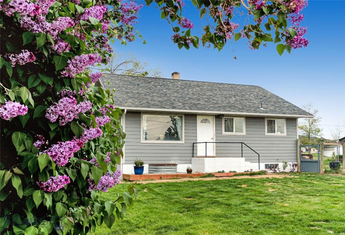 107 Montana Street - Photo 1