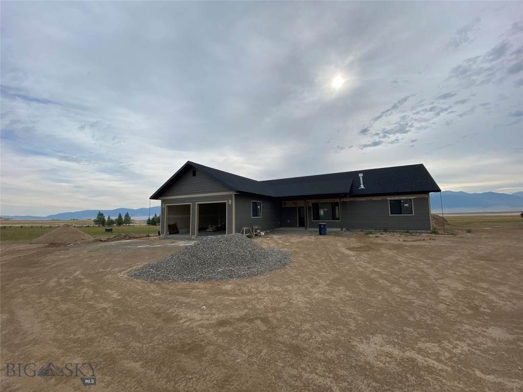 4 Montana Way - Photo 1