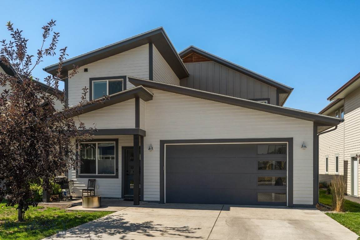 540 Westgate Ave - Photo 1