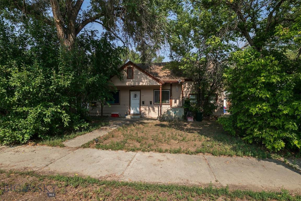 725 Custer Avenue - Photo 1