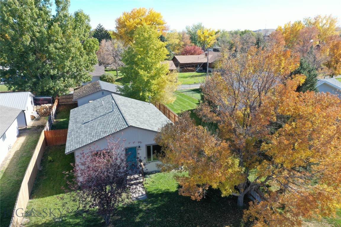 605 3rd Avenue - Photo 1