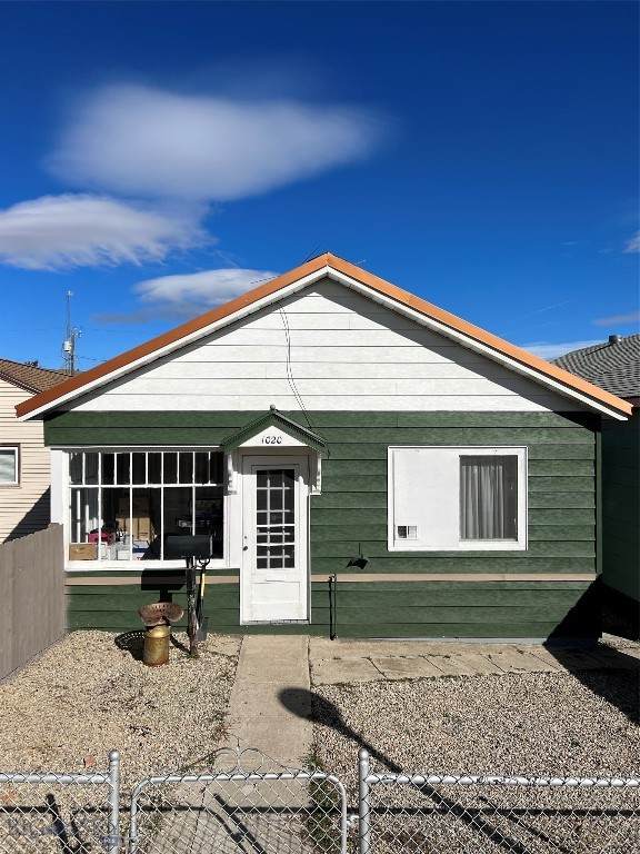 1020 Park Ave - Photo 1