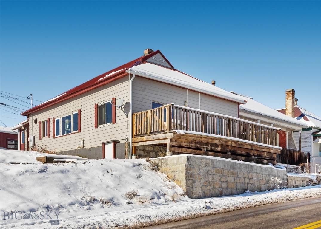 513 Montana - Photo 1